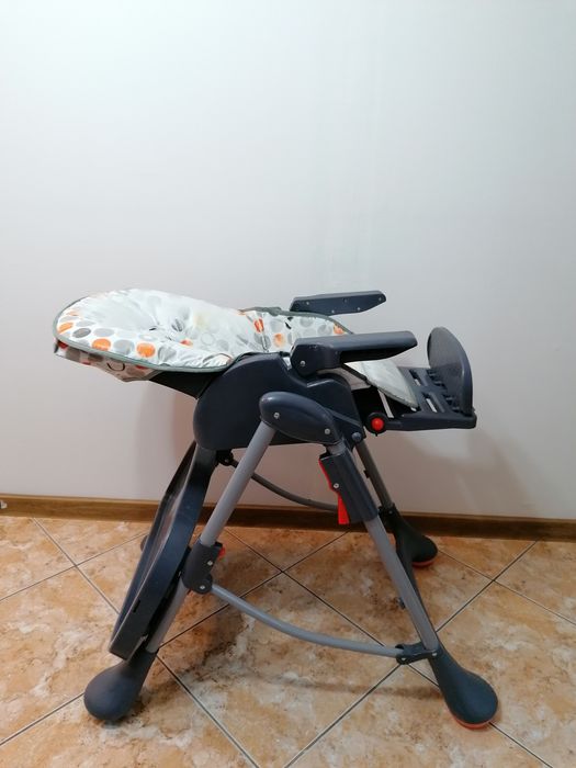 Scaun pentru servit masa bebeluș