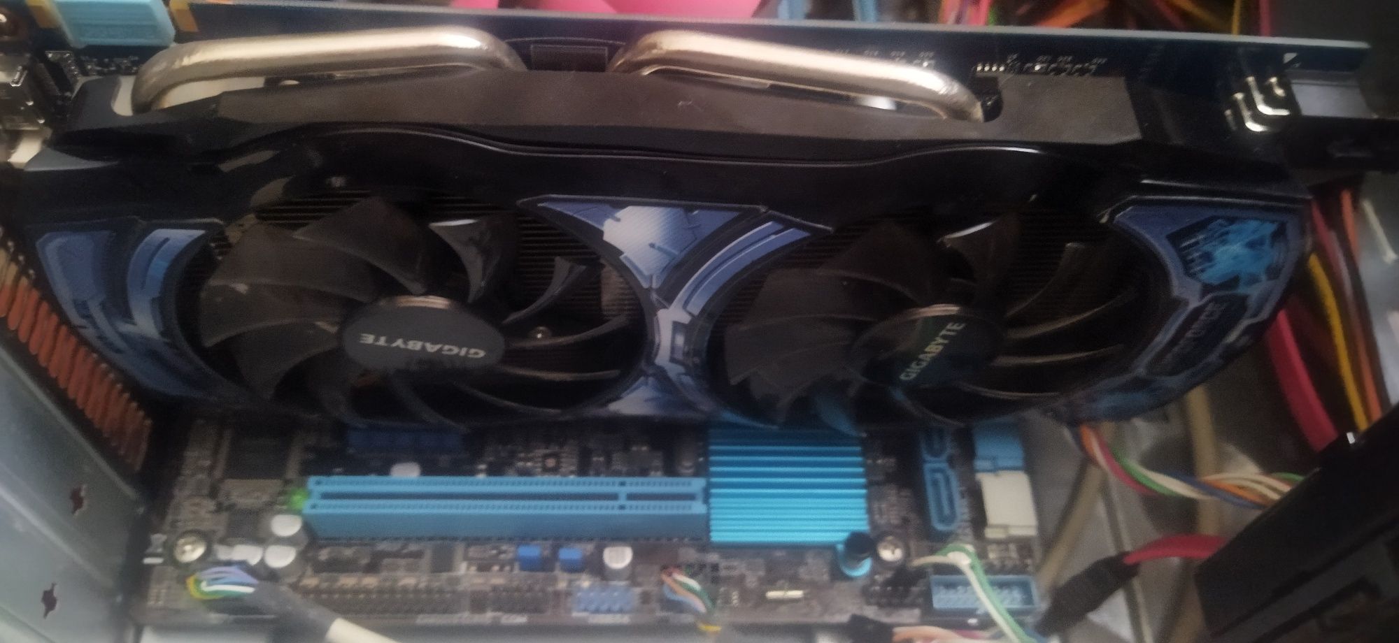 Продам видеокарту и процессор i3 2100 LGA 1155 GTS 450 1gb 128b gddr5