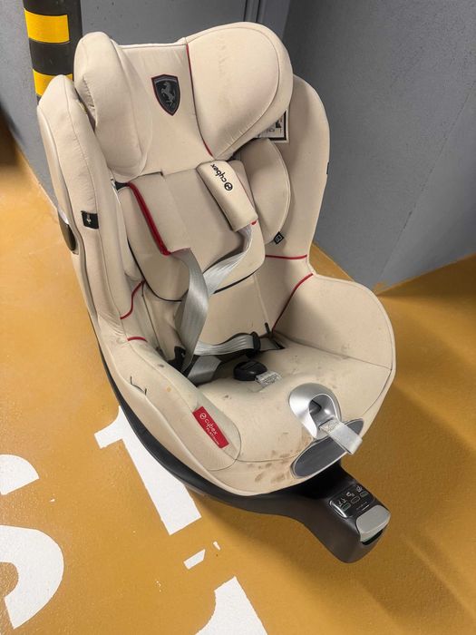 Cybex Sirona Z i-Size Scuderia Ferrari Limited Edition