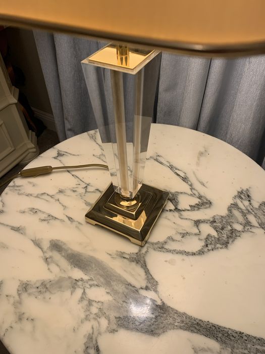 Veioza alama plexiglas acryl lucite brass