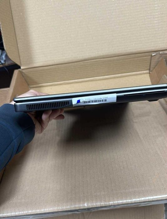 Лаптоп Dell latitude E7440, 16gb RAM, 256gb SSD - профилактиран.