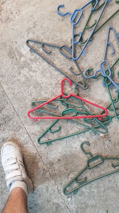 Umerase haine diferite modele 7. lei  10  bucăți.