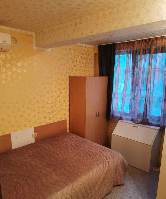 Дава се под наем Двустаен апартамент в Бургас, Център - 50 кв.м за 175 € - Снимка #1