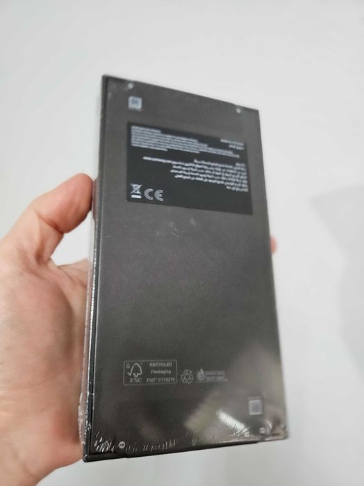 Samsung Galaxy S25 ultra 512 gb sigilat la cutie.