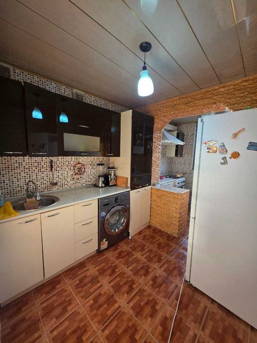 Продаётся 3х комн квартира на 2 этаже Ор-р Мафтуна бар