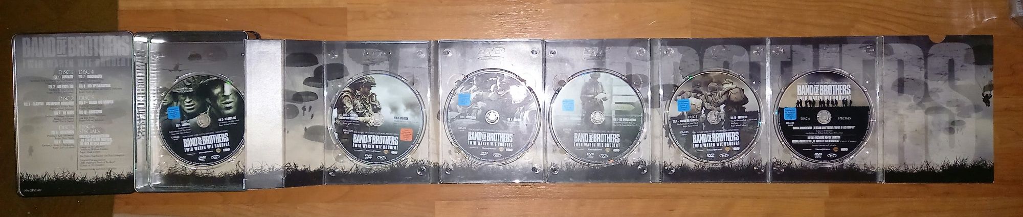 OFERTA! Band of Brothers / Camarazi de Război se Steven Spealberg (200