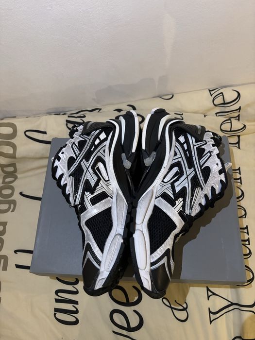 Balenciaga runner