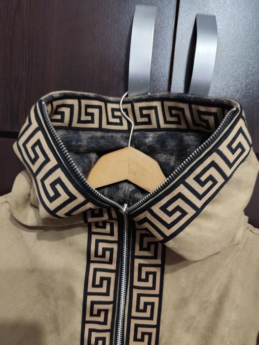 Дамско палто в тигрово/леопард Версаче ,с две лица