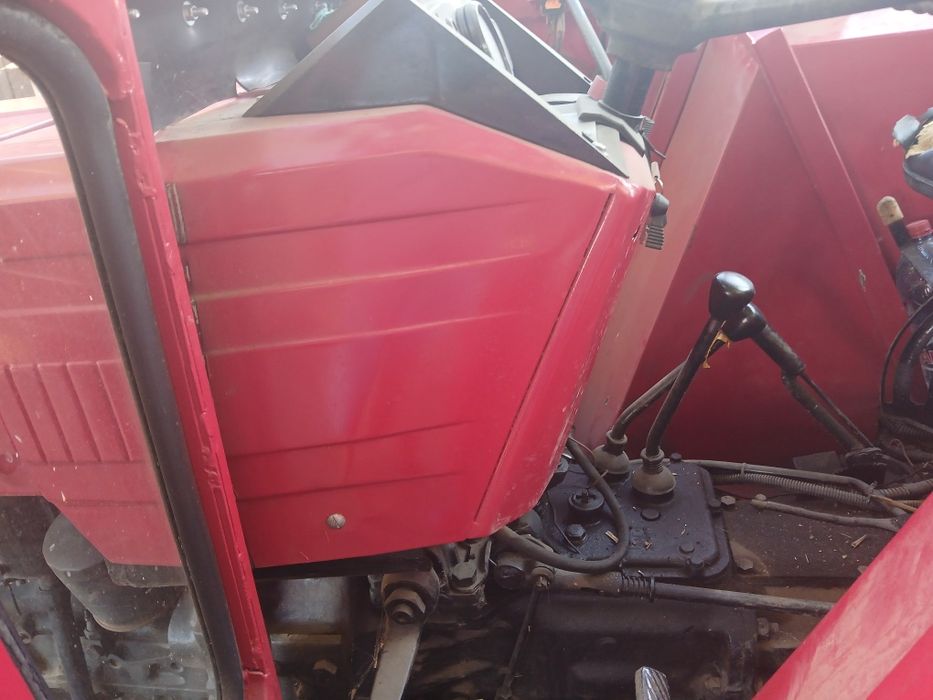 Tractor  u445  in stare foarte buna
