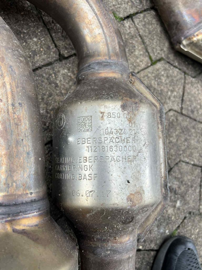 Downpipe с катализатори за BMW M5