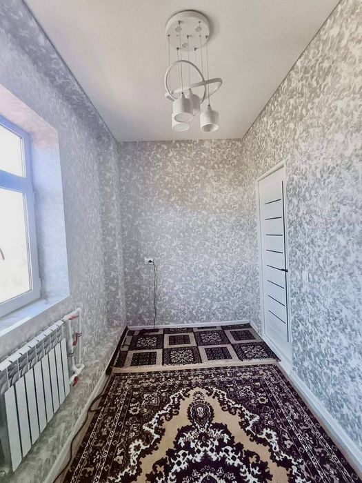 Срочно! Юнусабад 16 квартал. Продается квартира 1/8/9