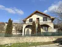 Продавам къща с. Константиново