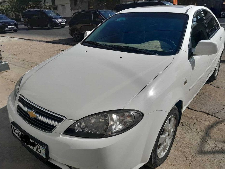 Chevrolet Gentra avtomat
