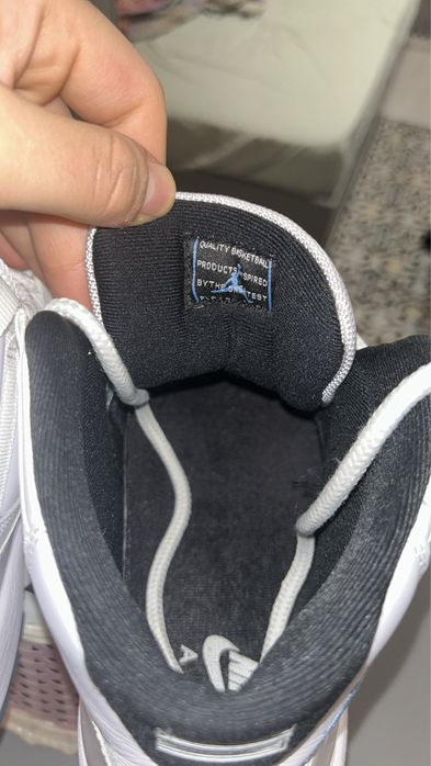 vand jordan 11 legend blue