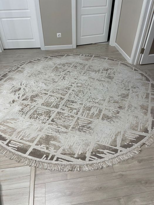 Продам круглый ковер