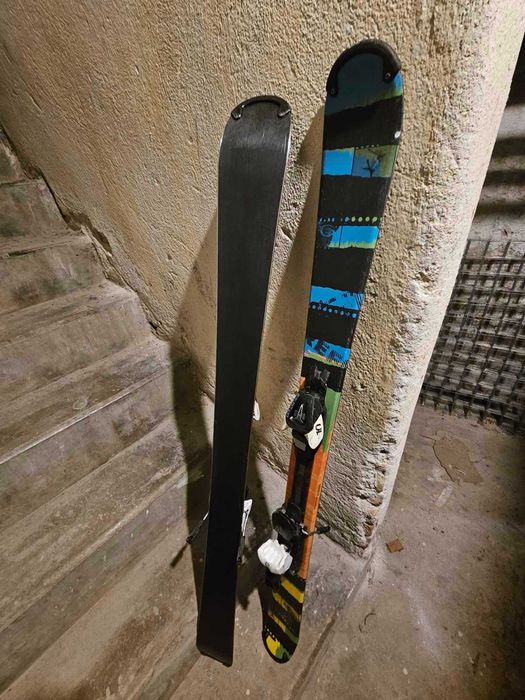 Salomon ski FireFLy 136