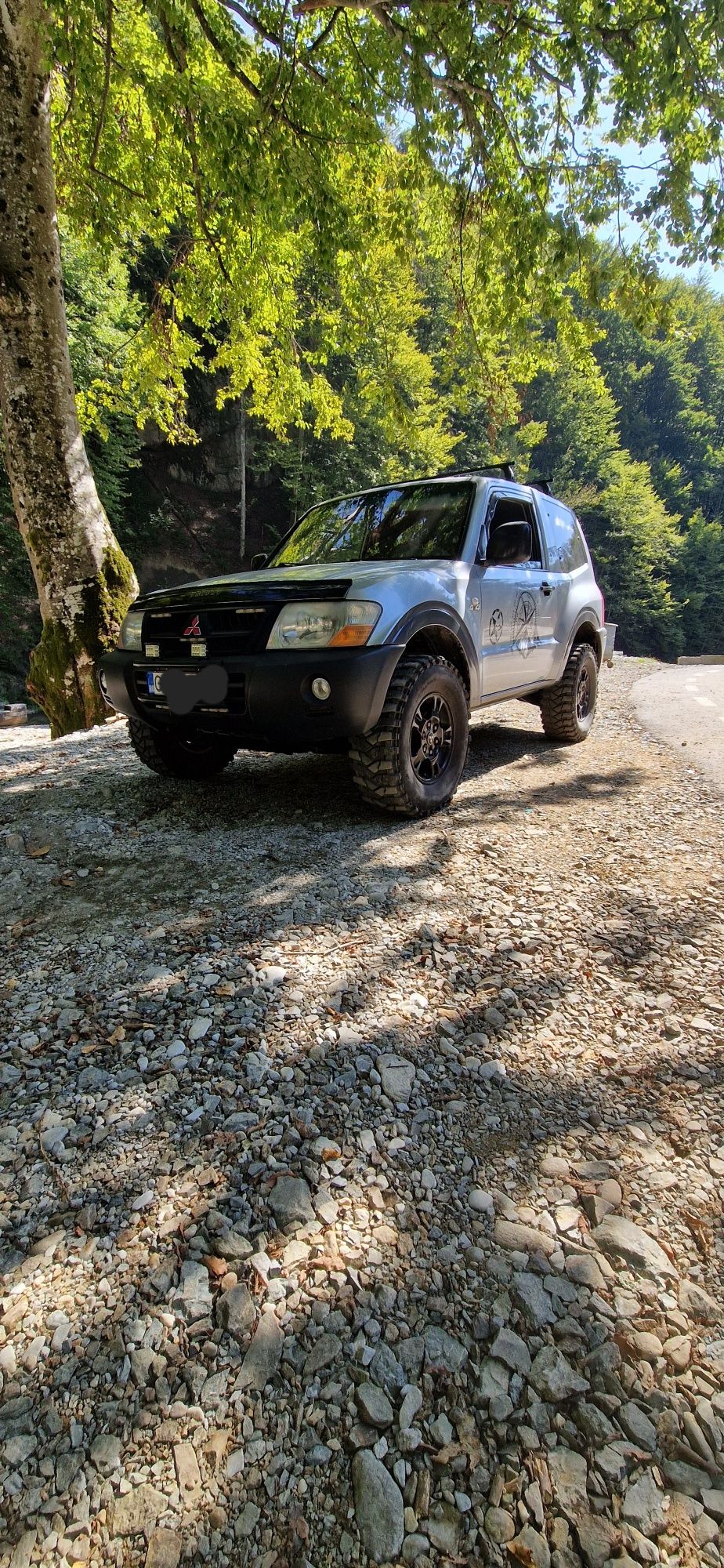 Vand/schimb(Duster 4x4)Mitsubishi Pajero mk3 an2006 2.5d autoutilitara