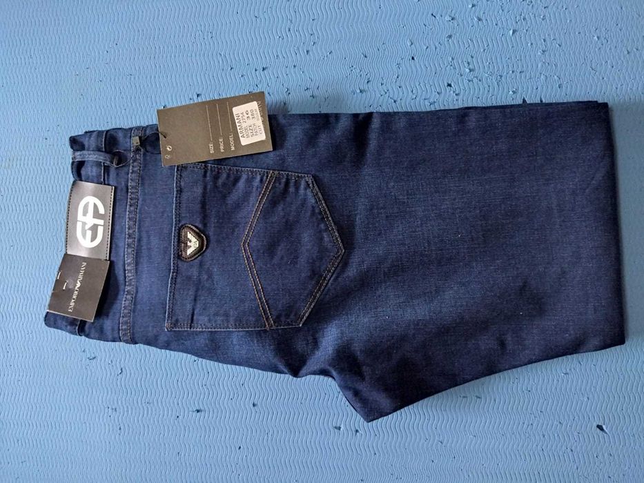 Продам летние джинсы 36 р. (regular). Новые 14 000 тг. / ед.