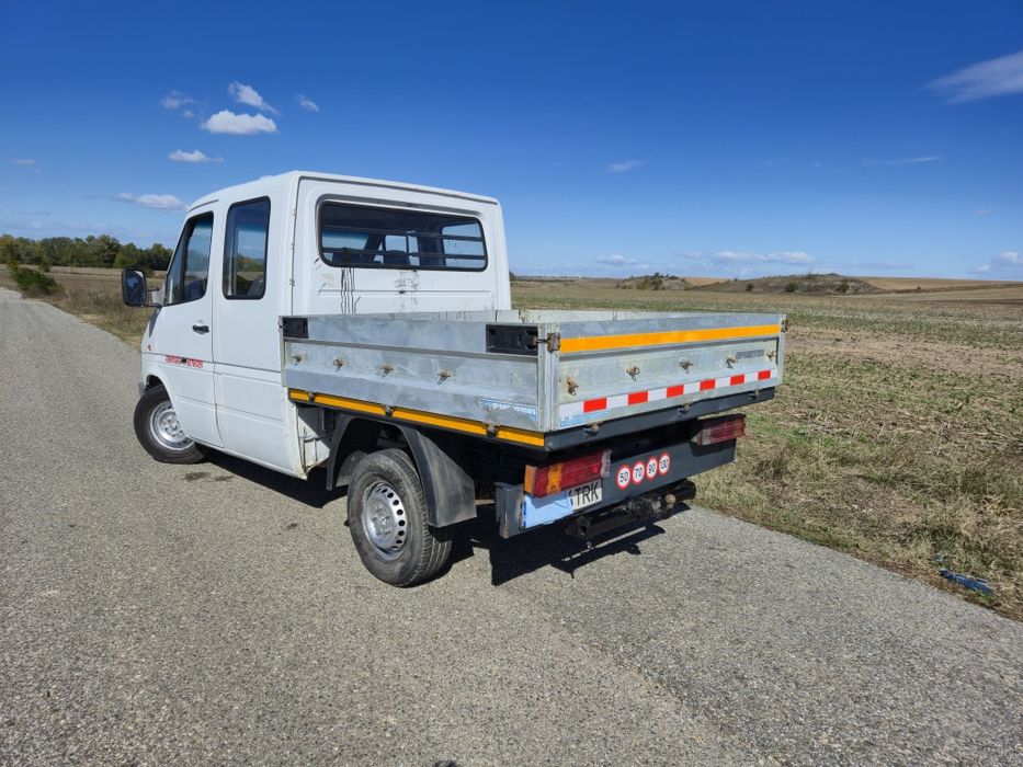 Mercedes doka 7 locuri 208D