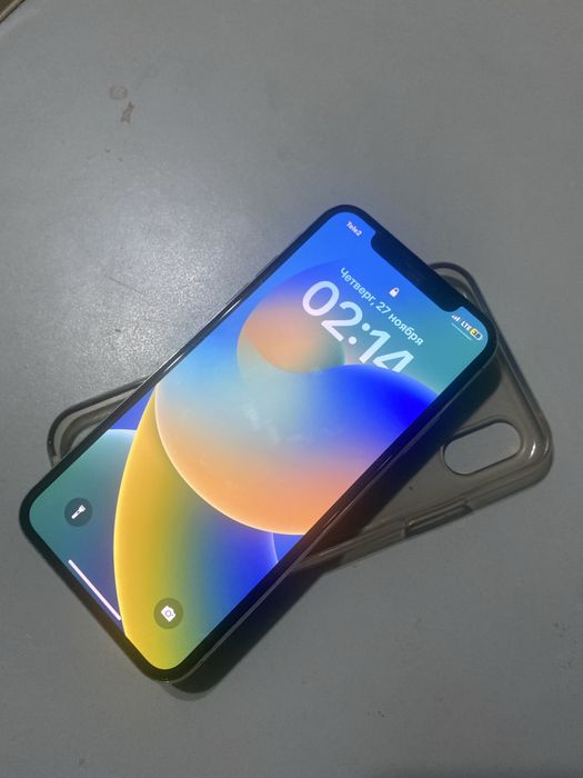 Продам айфон 10