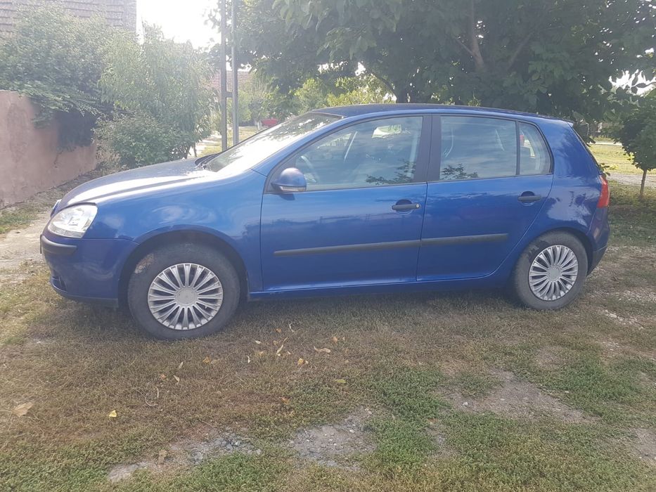 Volkswagen Golf 5 – 1.4 Benzină – 2004
