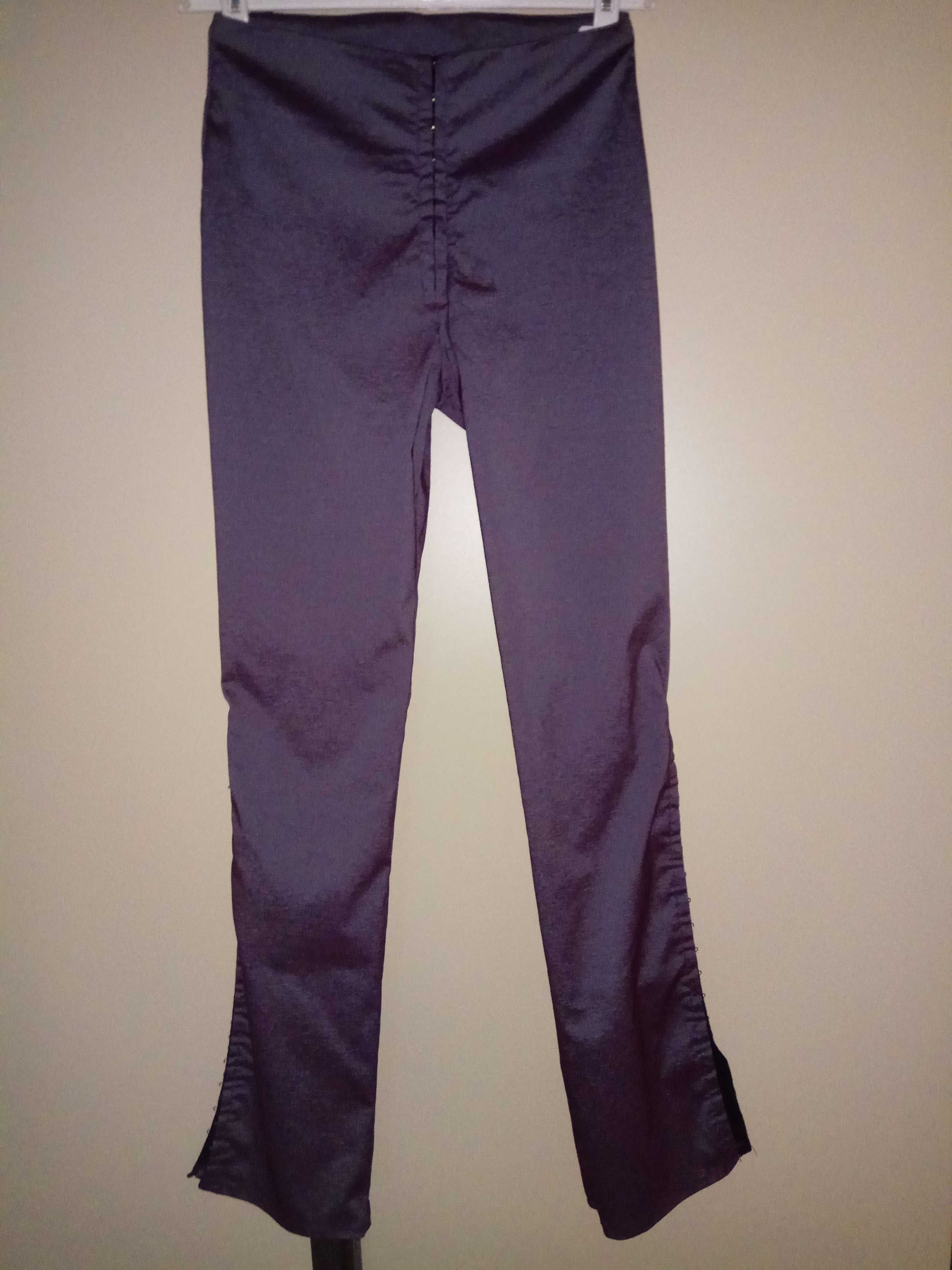 Pantaloni cool: subtiri, luciosi, mov, mar.34-36 (XS-S).