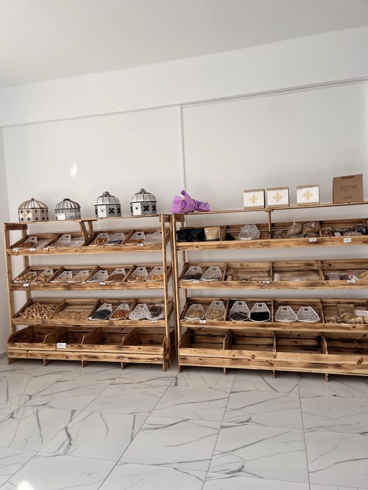 Срочно продаю стеллаж/полка