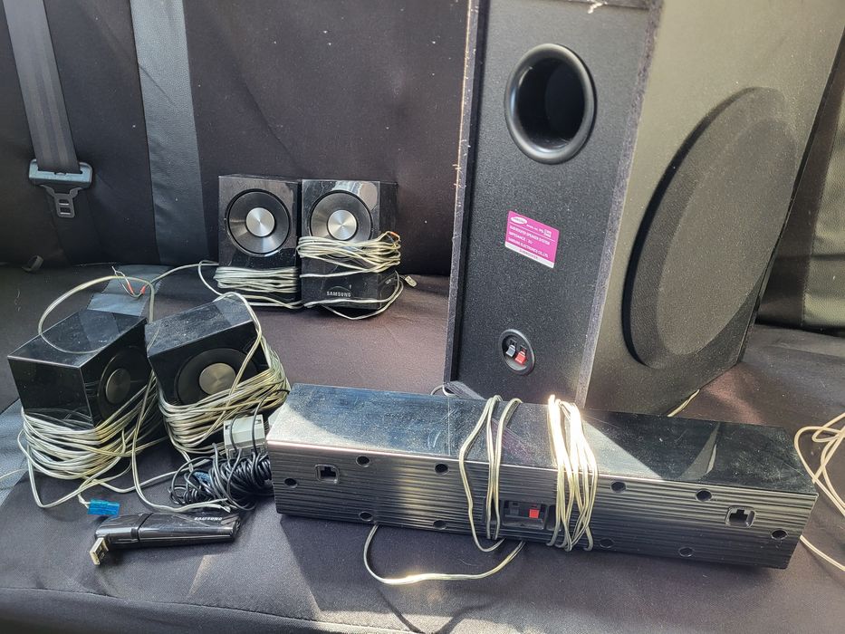 Boxe Samsung cu subwoofer 5+1