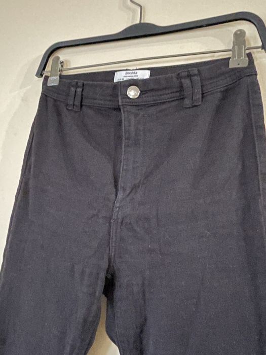 Лот дамски черни панталони Bershka