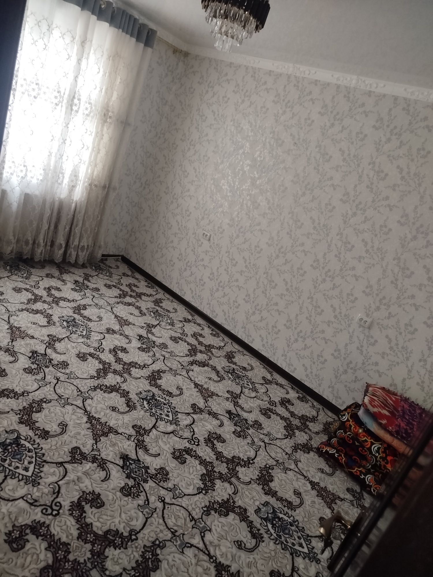 3 xonali uy oilaga ijaraga beriladi