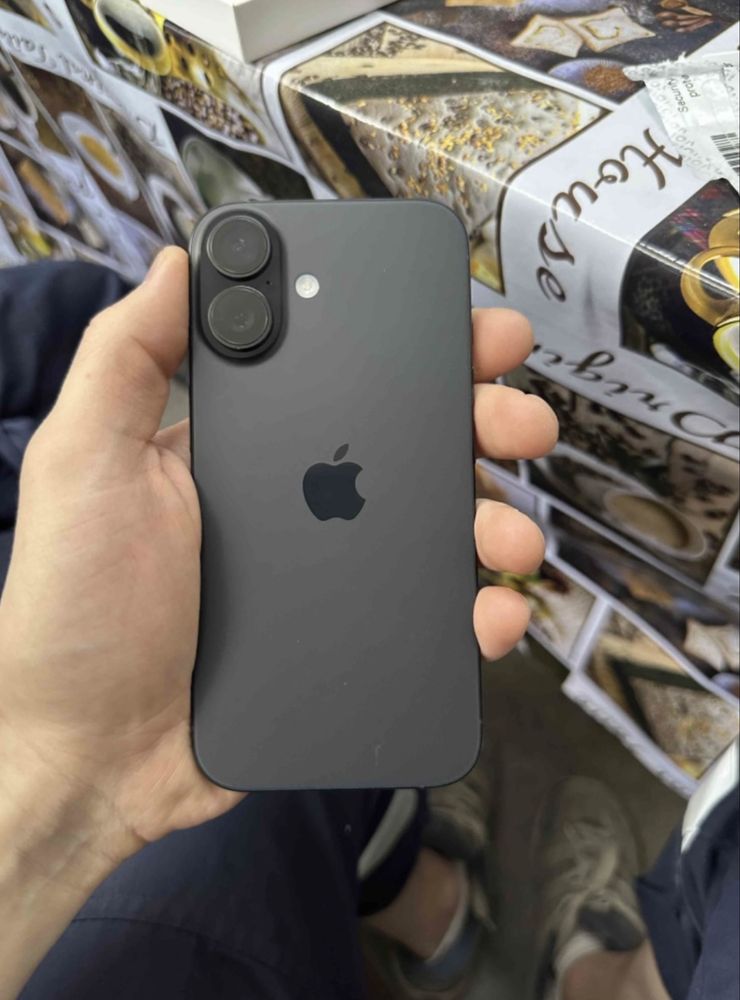 IPhone 16 128gb.