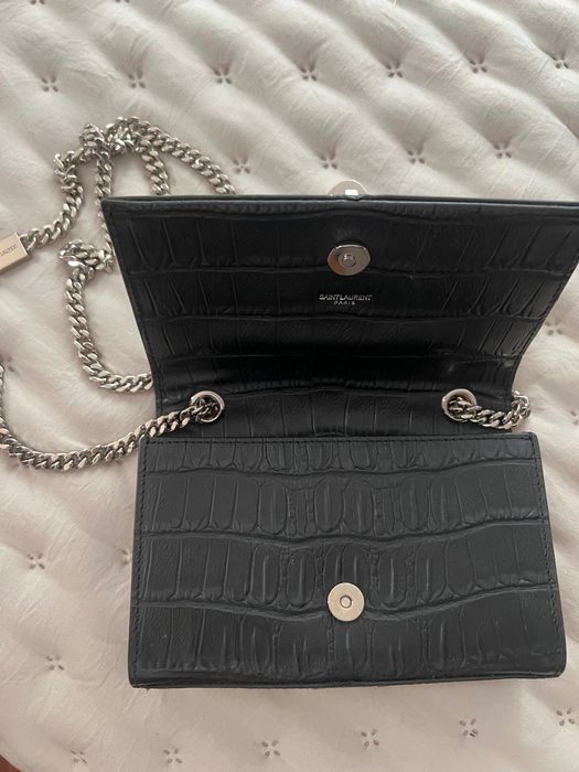 Чанта тип клъч с метална дръжка