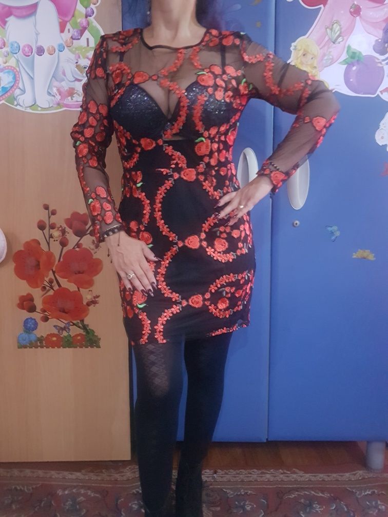 Rochie din dantela la doar 45 lei