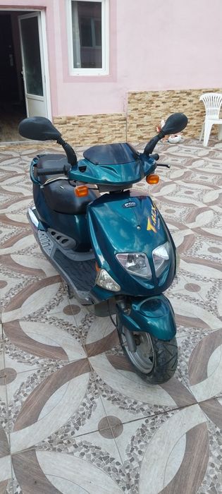 Scuter pgo de 125cm