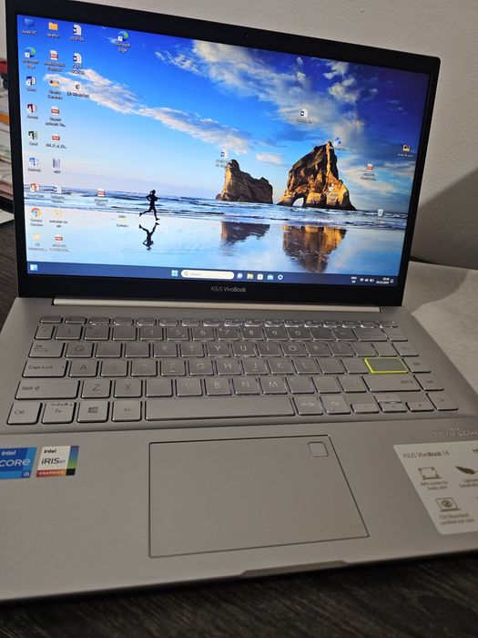 Vand laptop AsusVivoBook nou