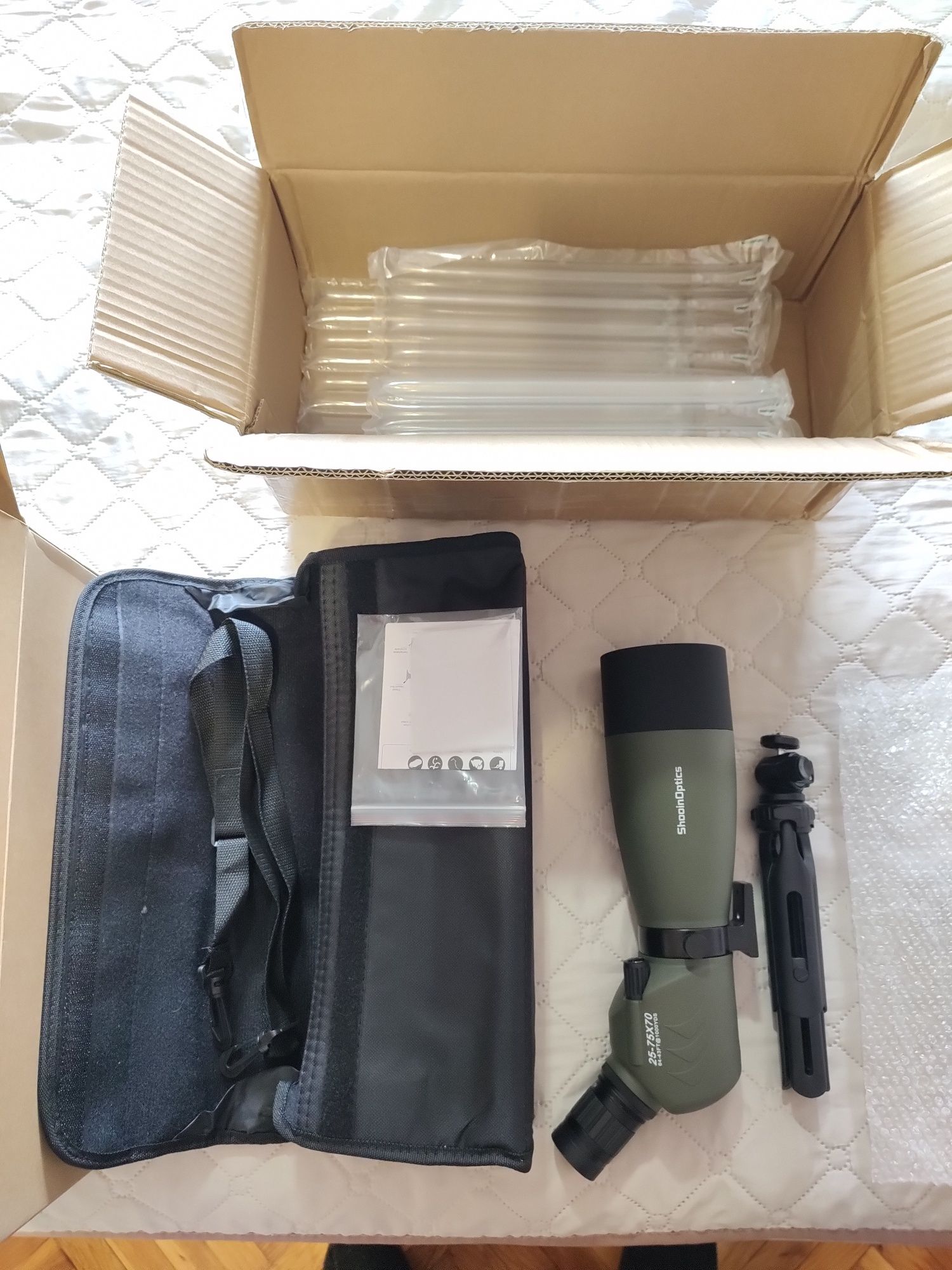 Мощен монокуляр на известната марка Shooin Optics 25-75 х 70