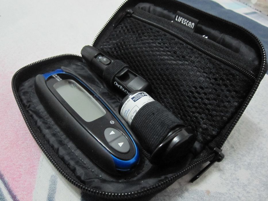 Glucometru performant One Touch Mini cu ace,husa-ieftin