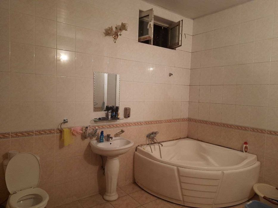 Минор метро 6 сотих ер майдонида жойлашган хонадон сотилади.