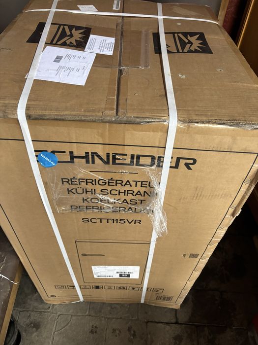 Mini frigider Retro, Schneider, 109 litri, rosu Nou Sigilat