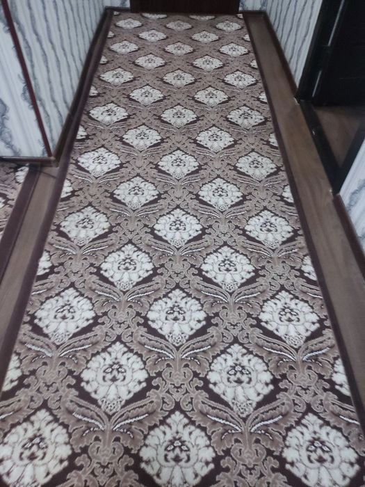 Продам ковёр 3 кусок