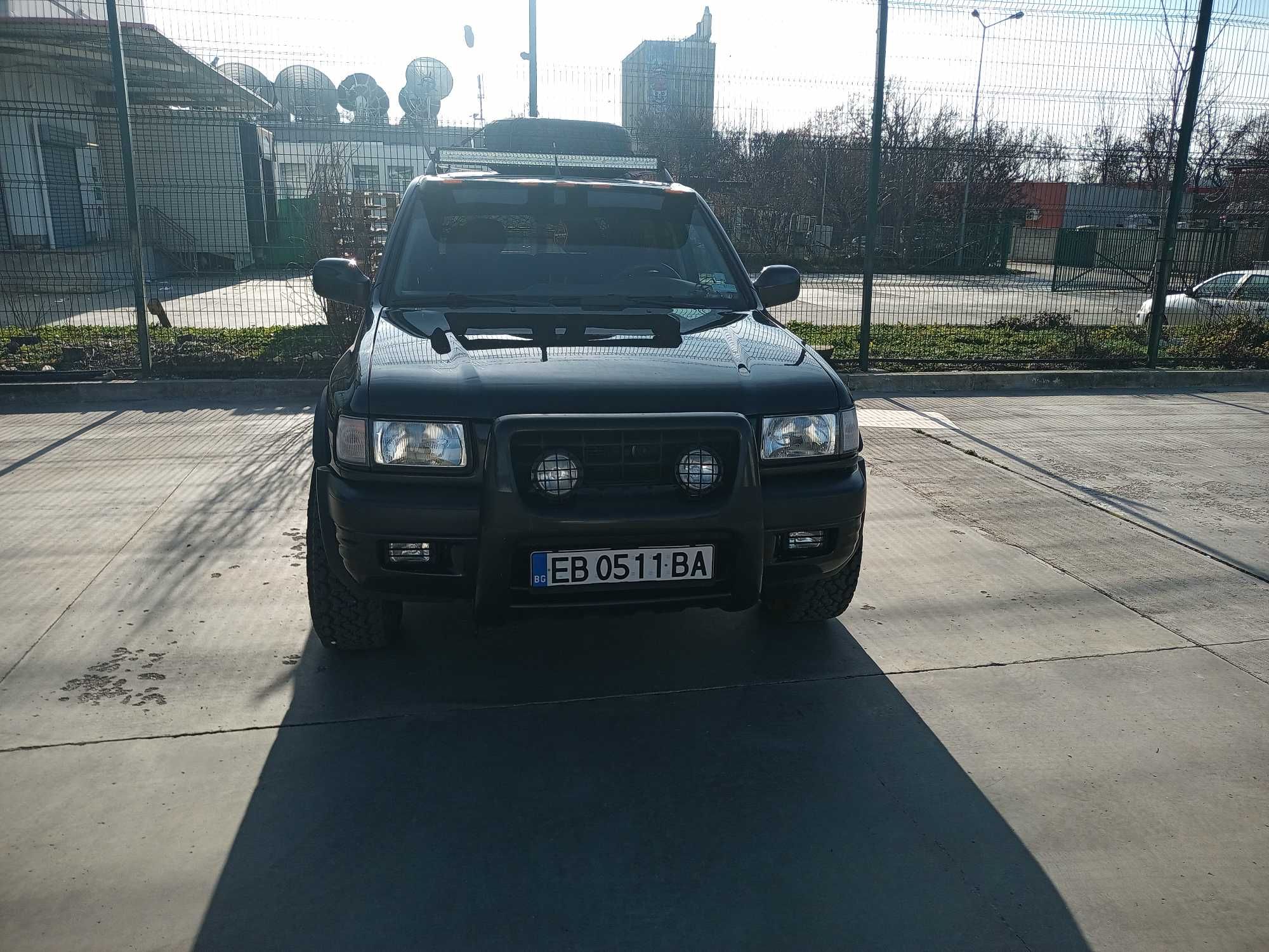 Продавам джип opel frontera 2.2i