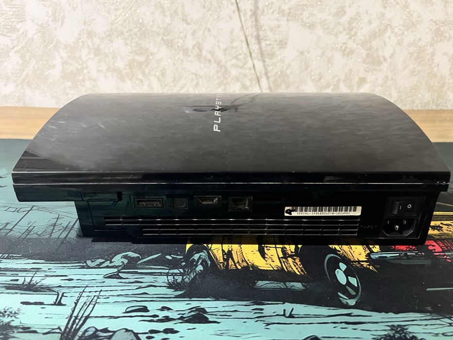 Продаётся PS3 Fat прошитая