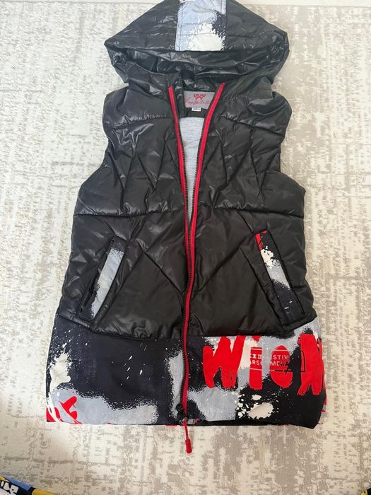 Жилетка в отличном состоянии