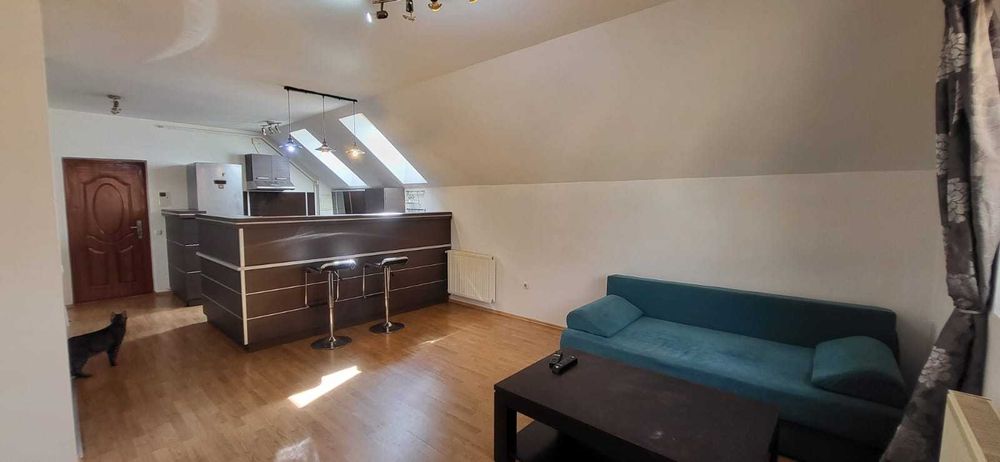 Apartament cu 3 camere