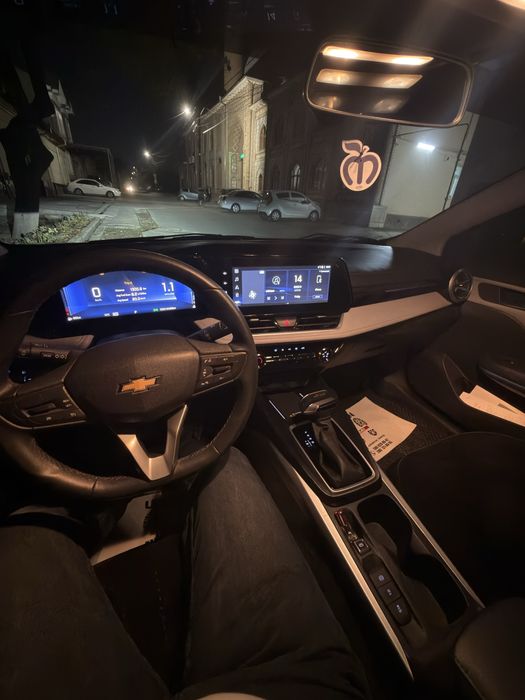 Monza sotiladi 1.5 atmasfera 2023 yil qora rang toza