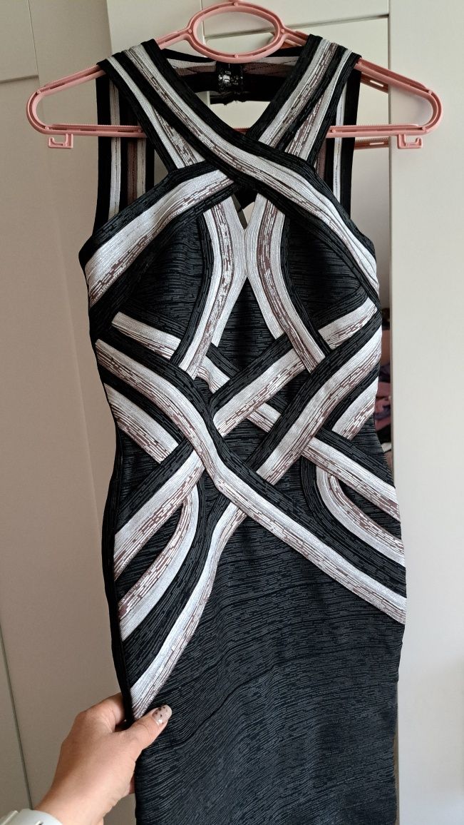 Herve Leger - бандажна рокля