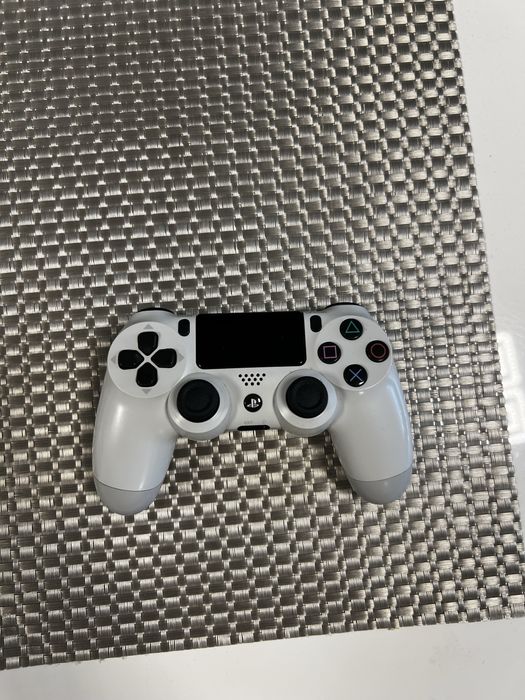 Playstation 4 Slim 1Tb