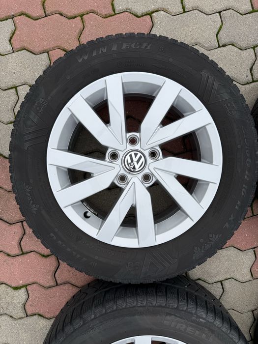 Jante de aluminiu originale VW Passat B8 R16 cu cauciucuri de iarna