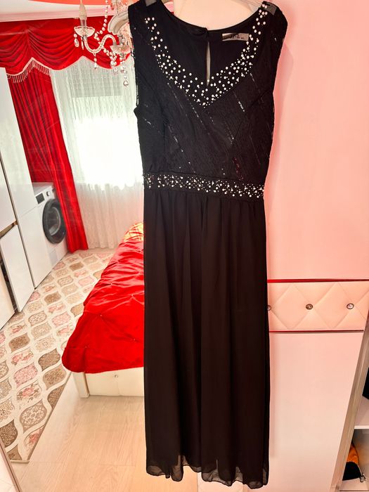 Рокля в отлично състояние