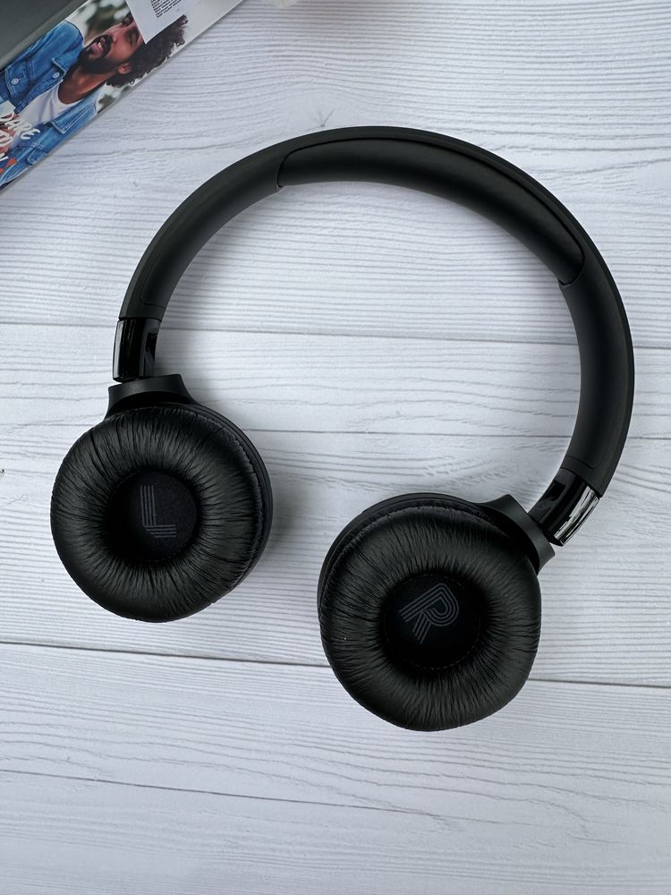 Наушники JBL TUNE 520